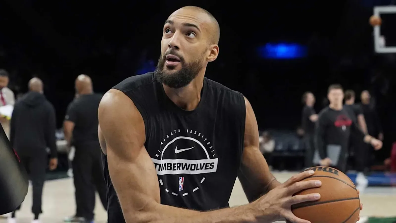 Gobert contests Jokic’s shot at the rim