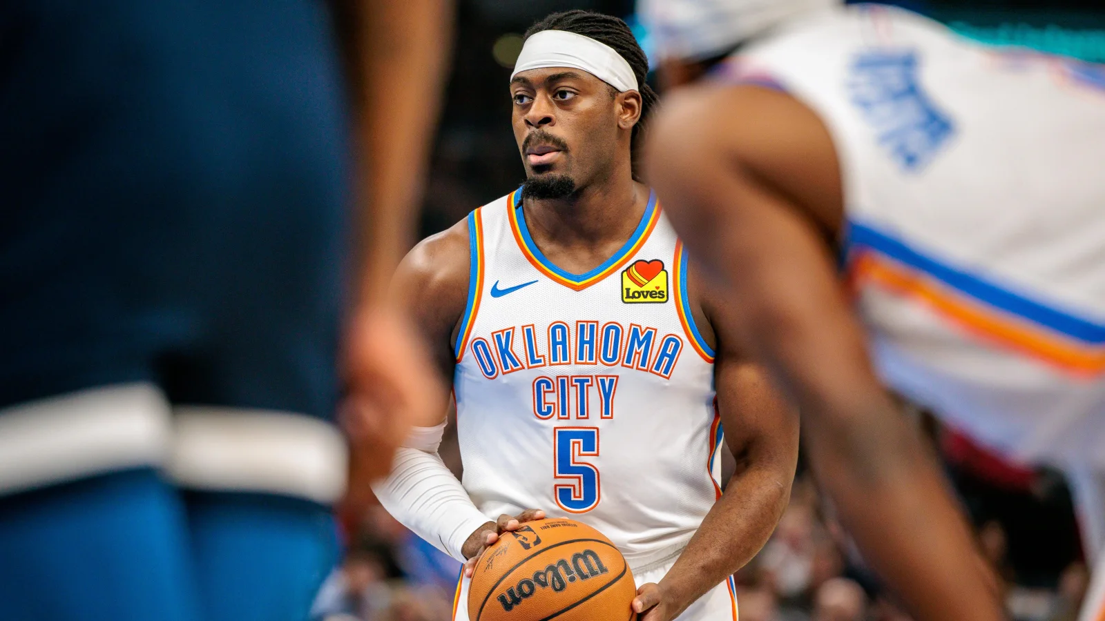 Shai Gilgeous-Alexander playing for the Oklahoma City Thunder