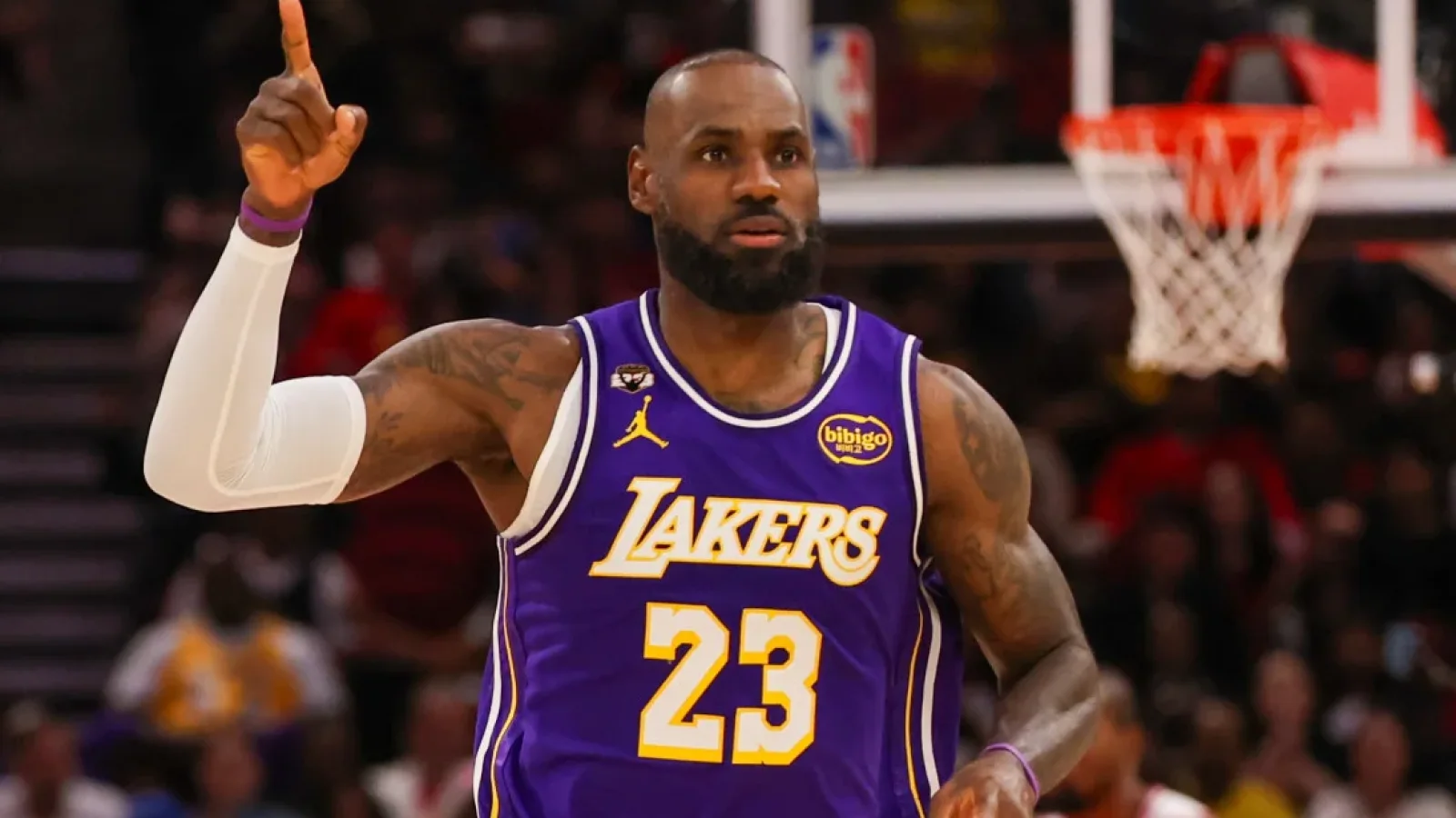 LeBron James Lakers coverage image