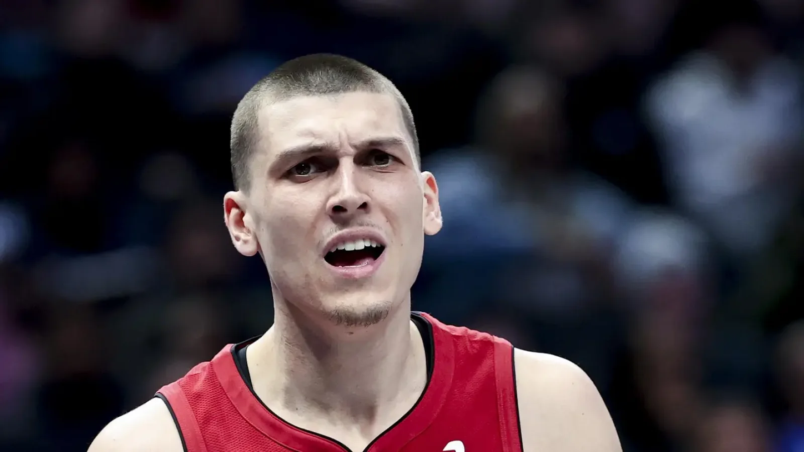 Milwaukee Bucks game action for a Tyler Herro trade rumor story
