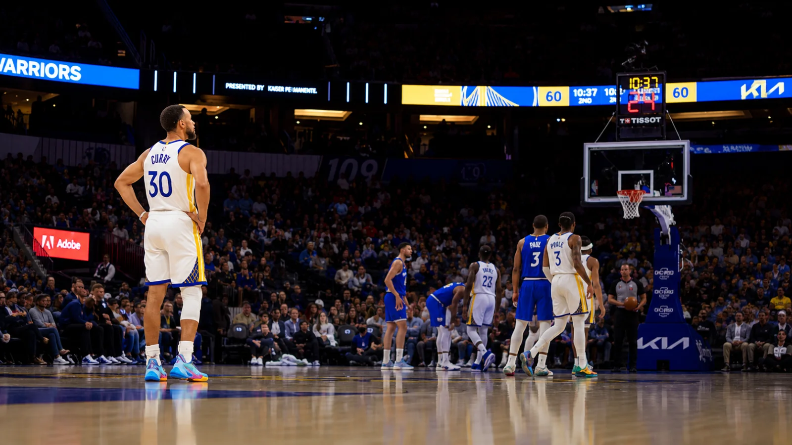 Golden State Warriors sideline during NBA game action